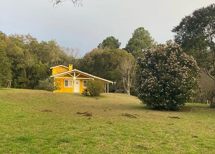 Casa em condomínio fechado, 4km Centro de Gramado.